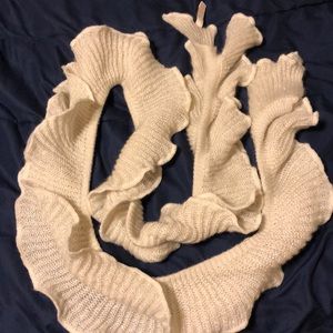 Off white ruffle scarf